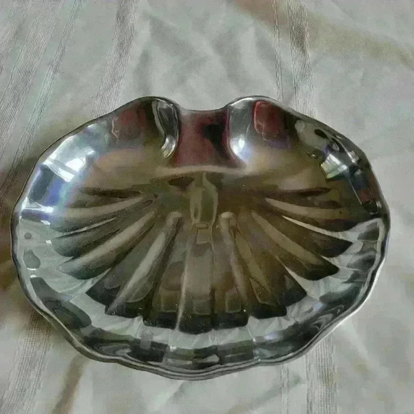 Wilton Armetale Other - Wilton Armetale- Shell Hors D'vre Dish